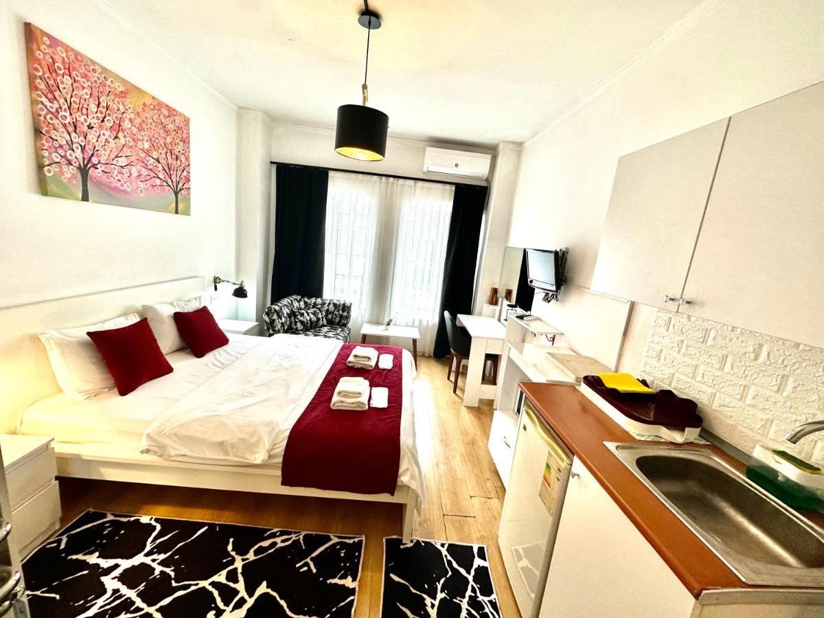 Aram Galata Suites Istanbul Exterior photo